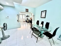 Hong Leong Garden (D5), Terrace #403518941